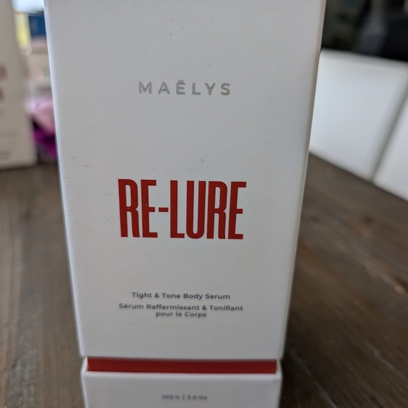 Maelys Other - MAËLYS RE-LURE Body Serm - White and Red